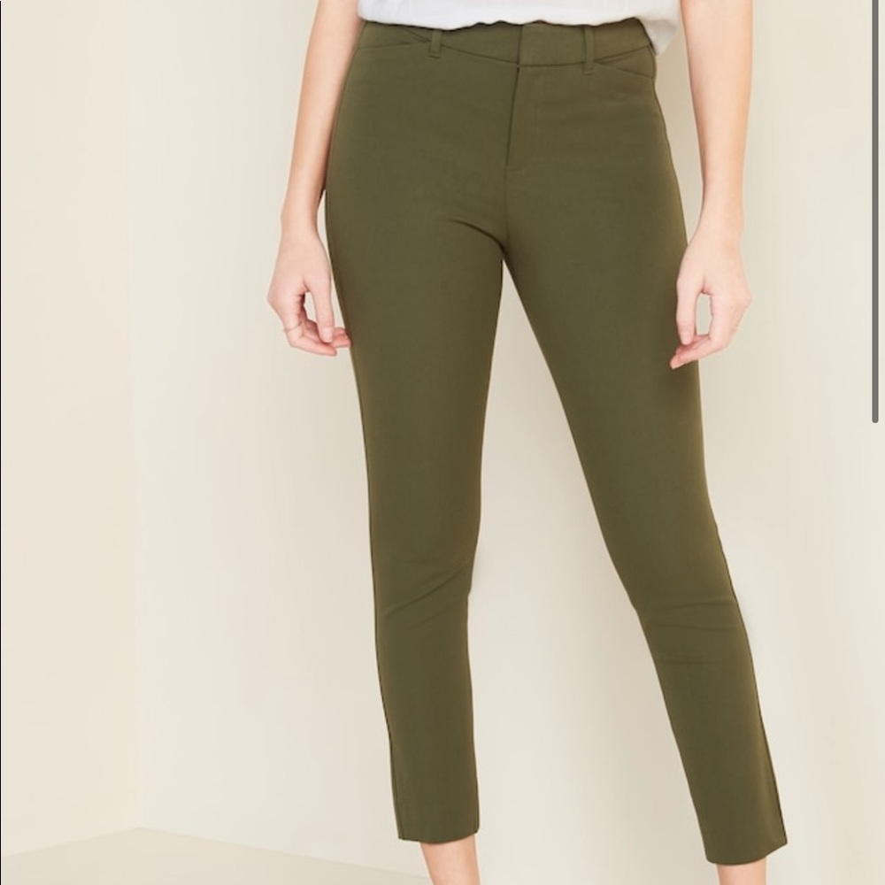 NWT Green Old Navy Pixie Pants